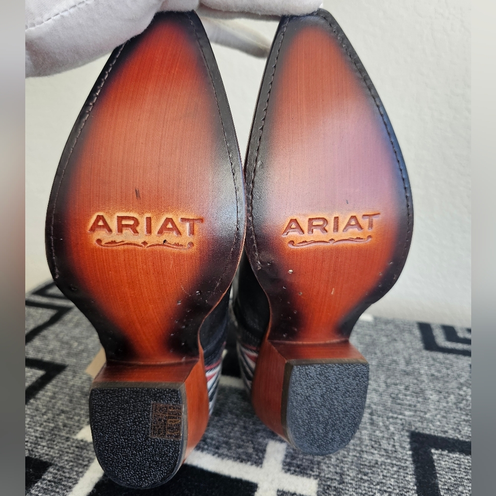 Ariat Dixon Chimayo Ankle Boots - Picture 6 of 9